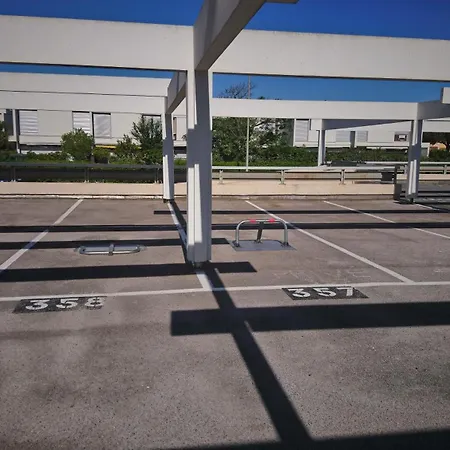 شقة T3 Climatise, Face De Sud, Double Parking, Wifi, Linge Et Menage Inclus